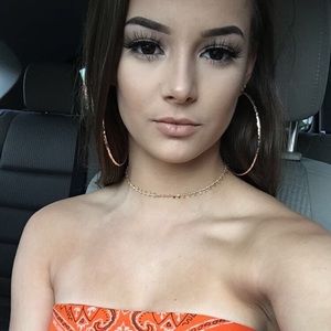 Meet your Posher, Sally